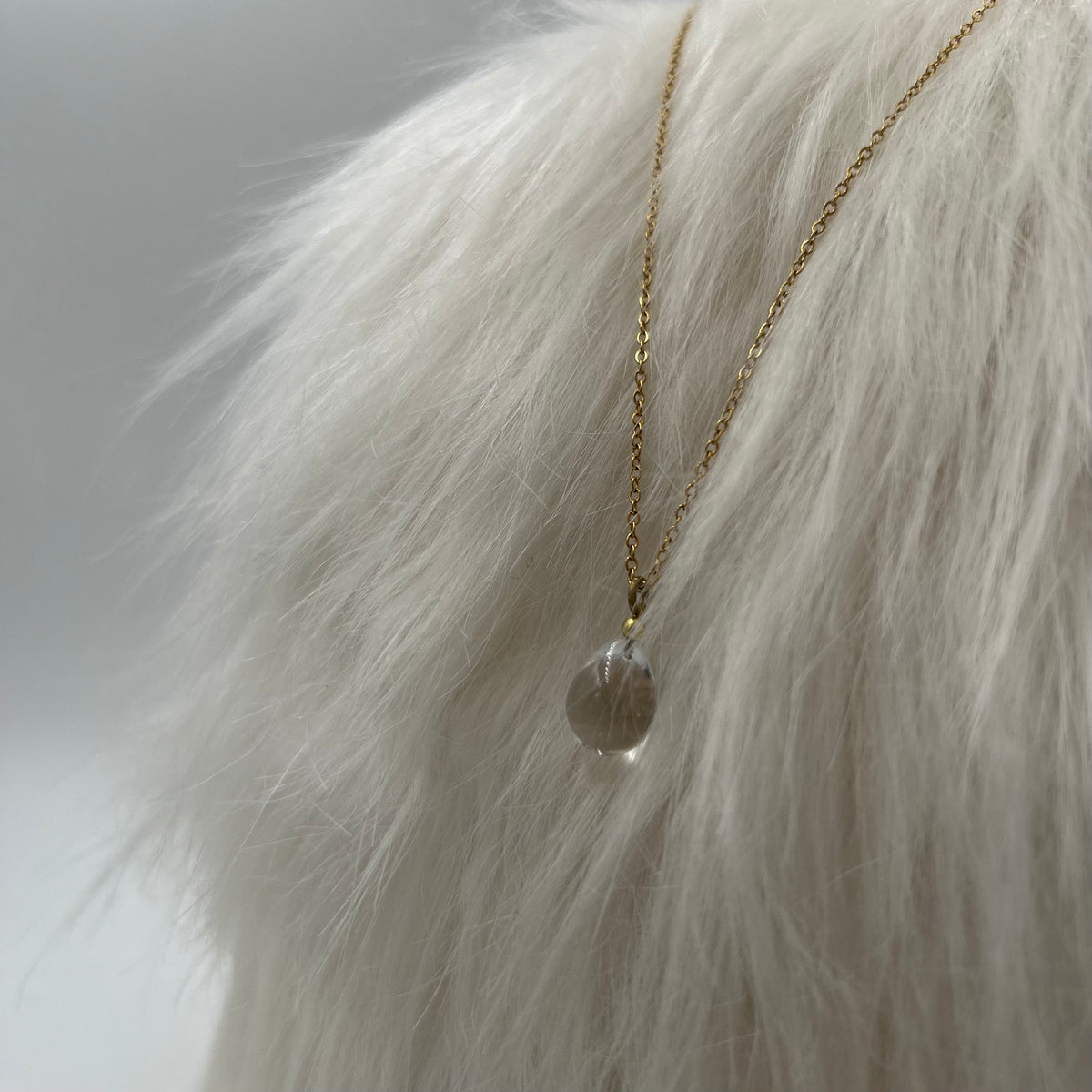 Collier goutte doré