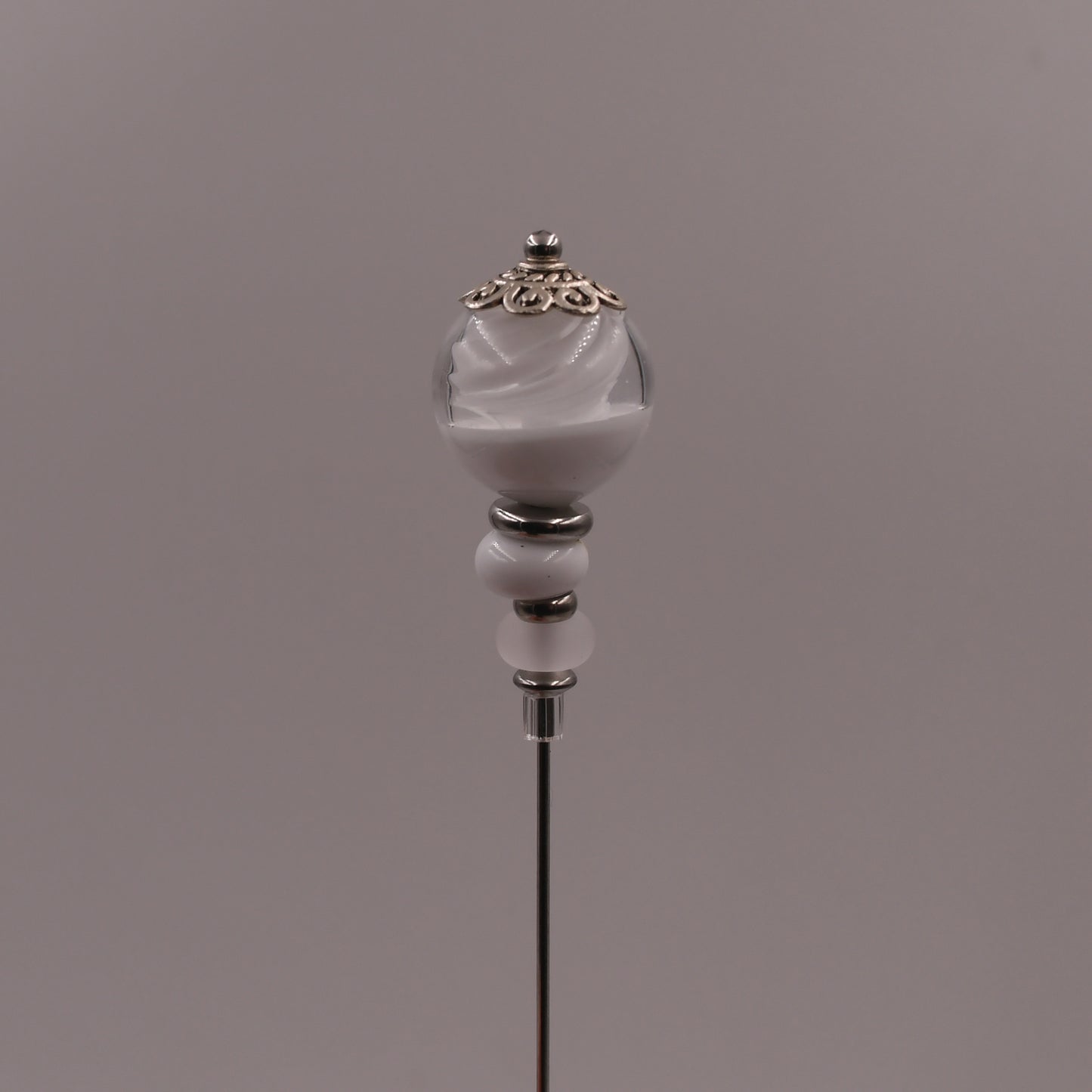 Fibule "Tourbillon Blanc"